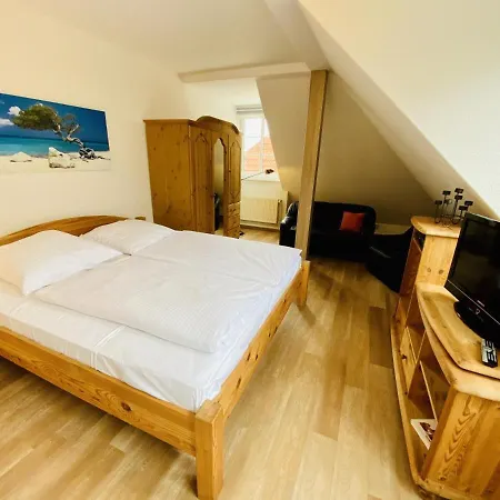 Meersalz, Ca 100 M Zum Apartment